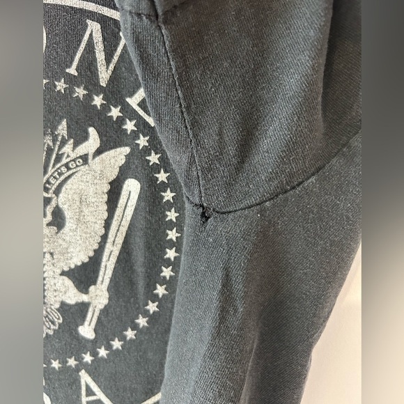 VINTAGE Tennessee River Ramones Band T-Shirt 2004 Y2K - Picture 7 of 14